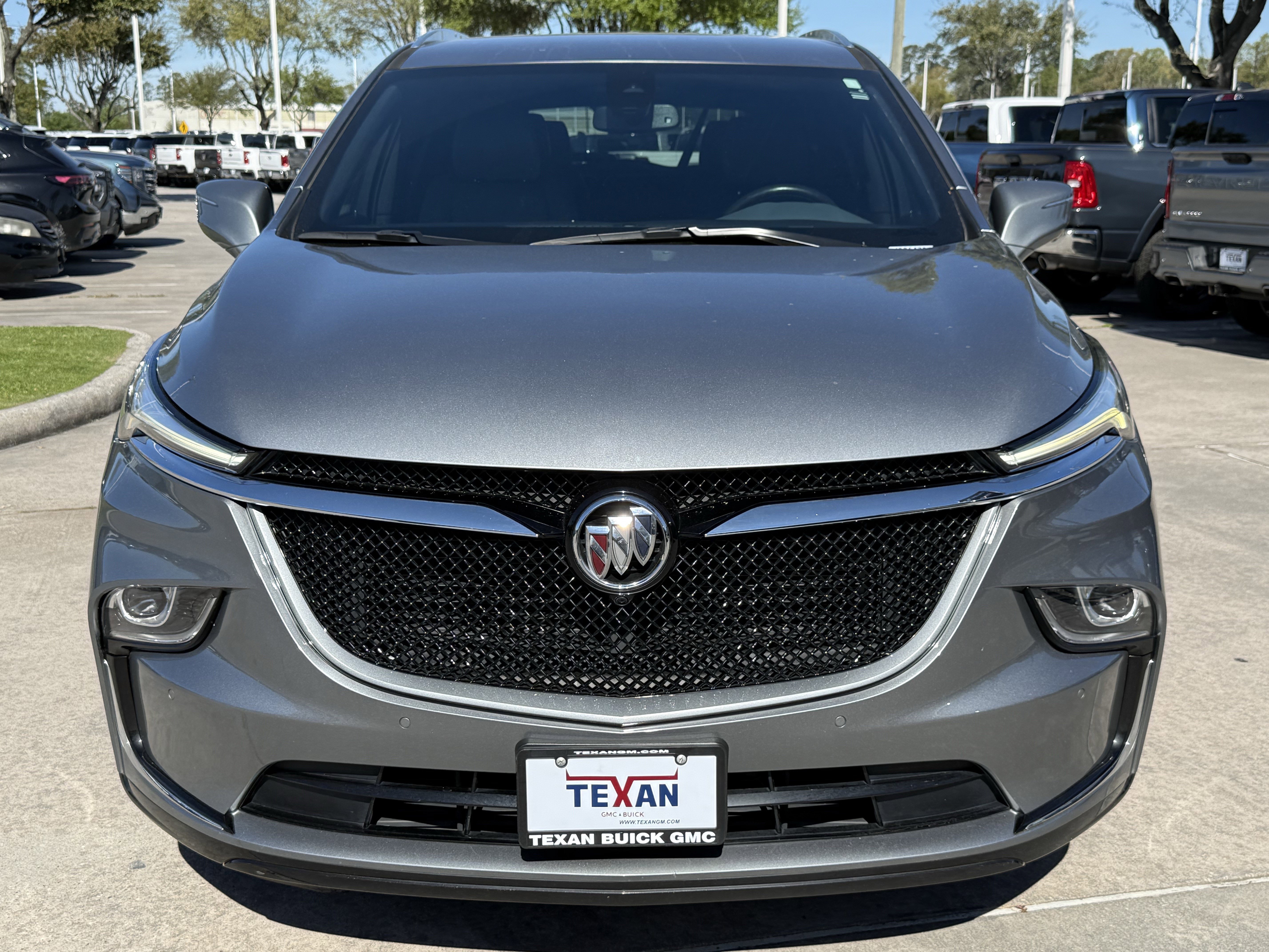 Used 2023 Buick Enclave Essence w/ Sport Touring Edition image 10