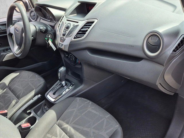 Used 2013 Ford Fiesta SE w/ Super Fuel Economy Pkg FWD image 19