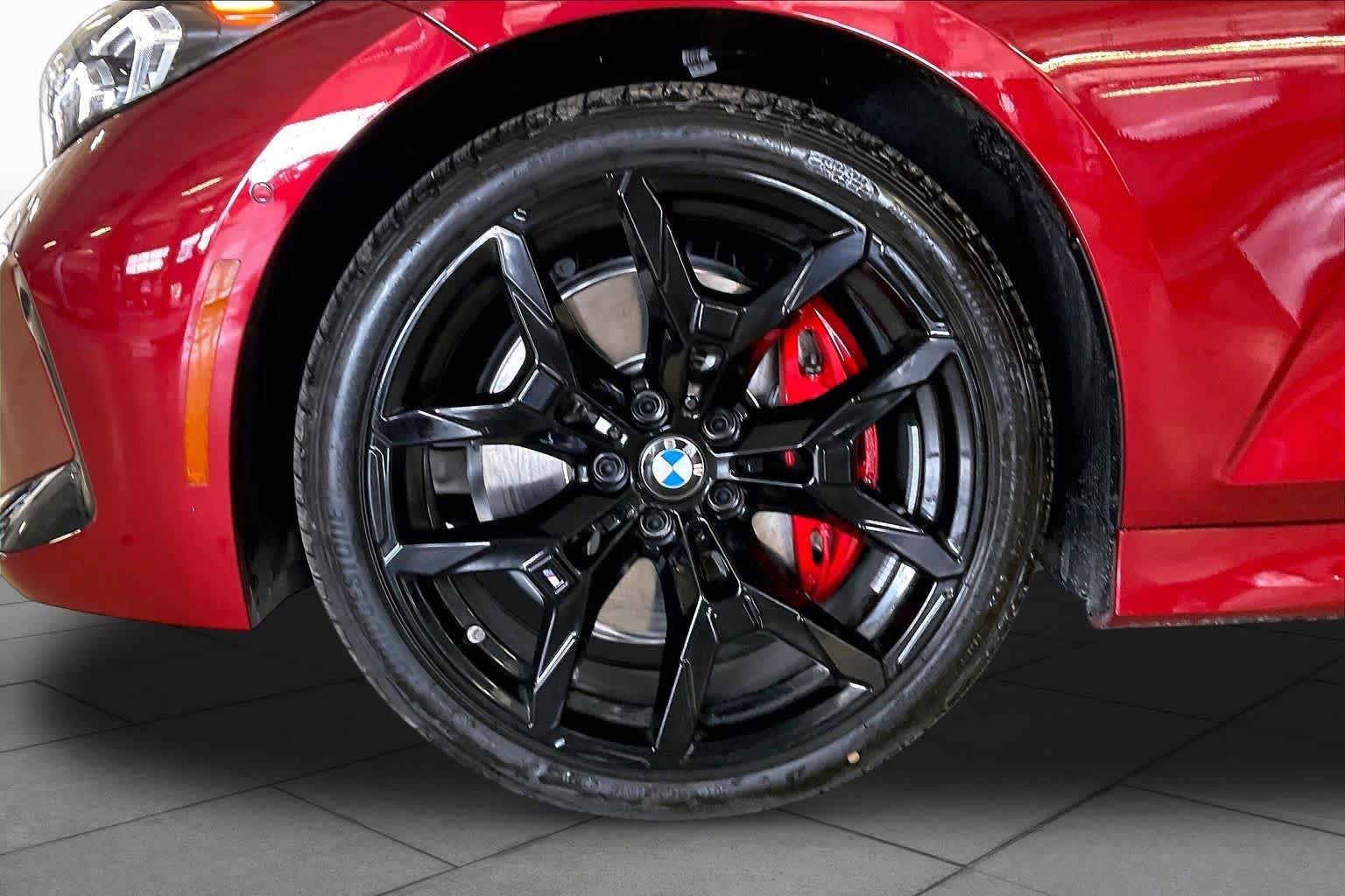 New 2026 BMW 330i Sedan w/ M Sport Package RWD image 11