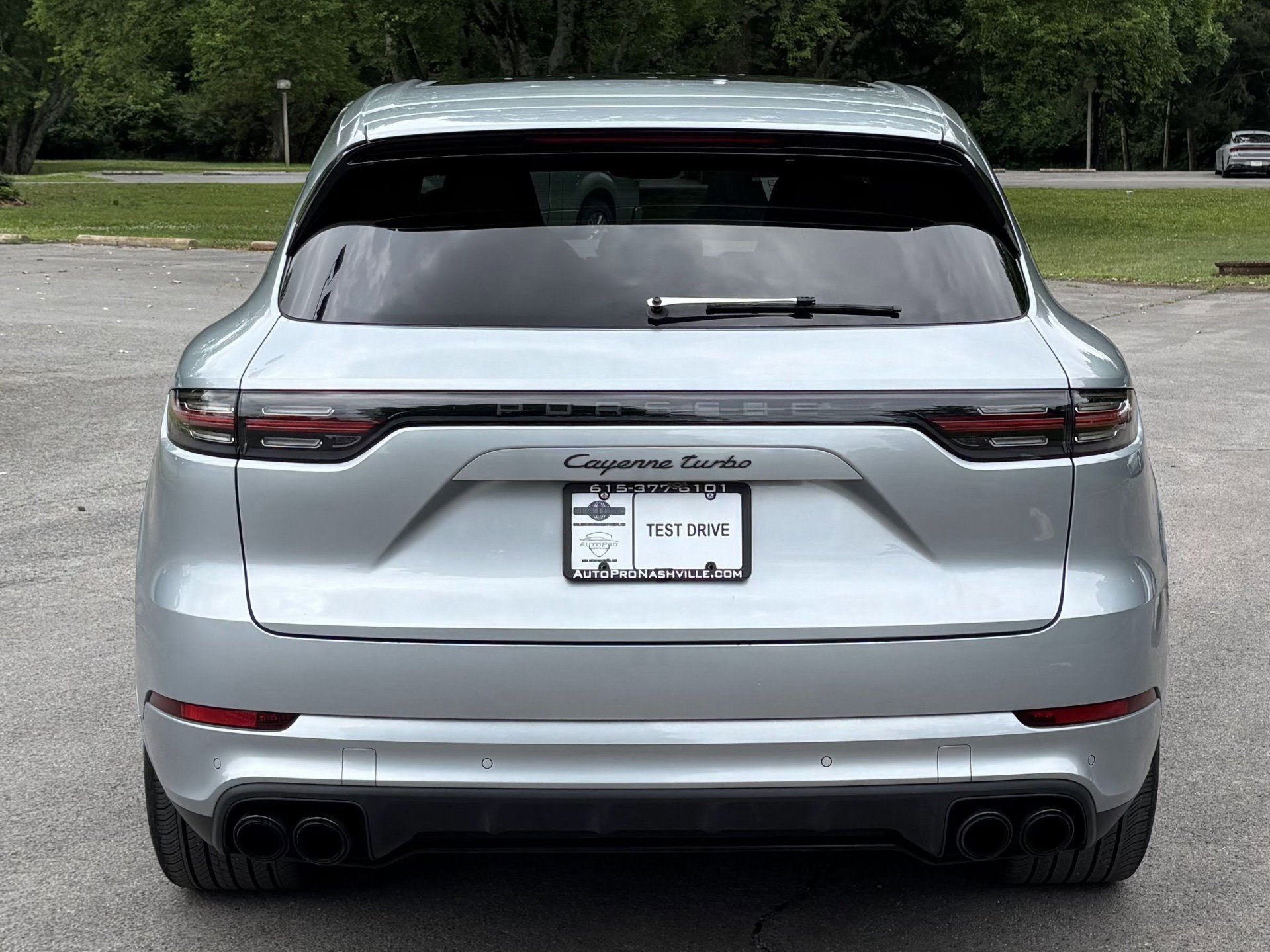 Used 2023 Porsche Cayenne Turbo AWD/4WD image 6