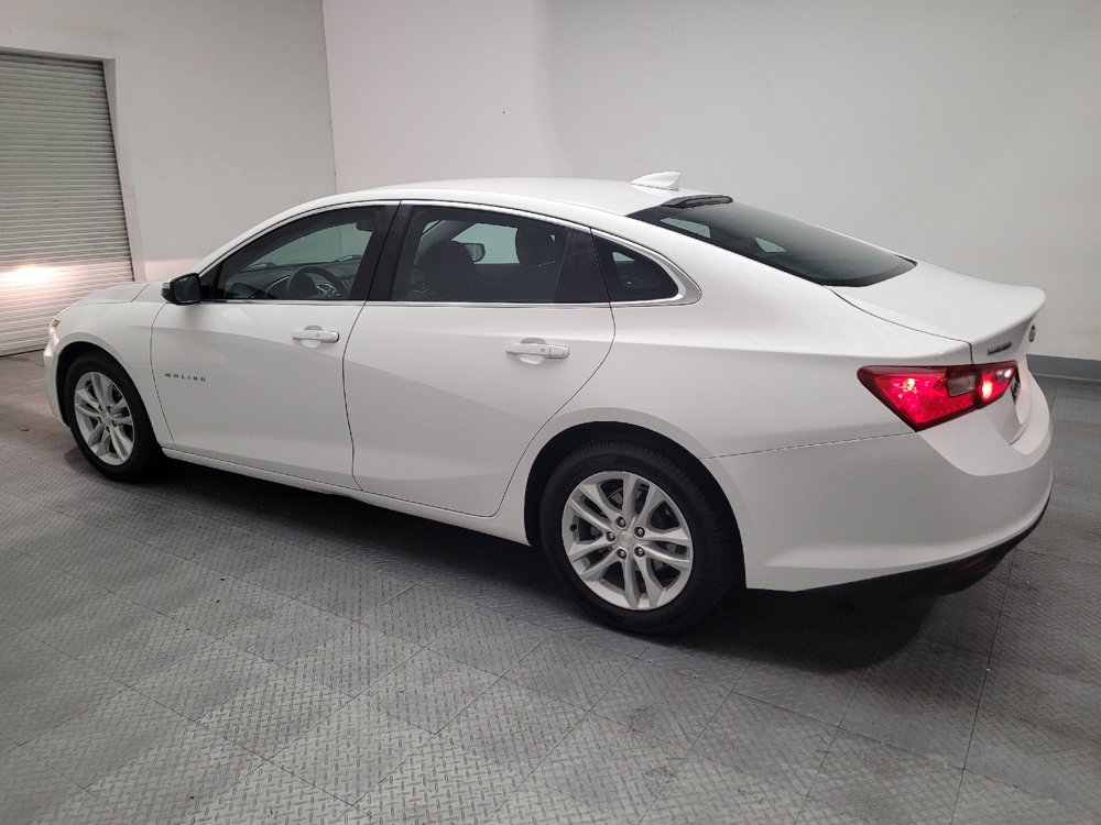 Used 2018 Chevrolet Malibu LT FWD image 3