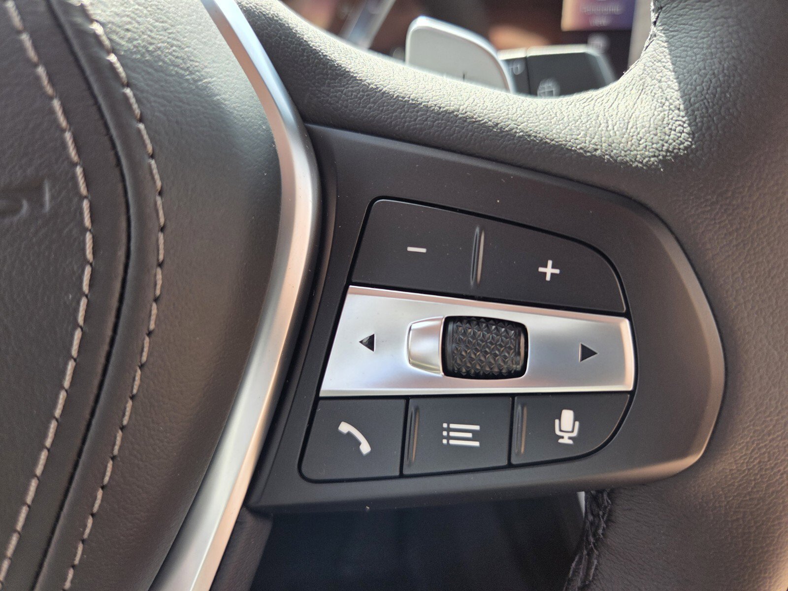 New 2026 BMW X5 xDrive40i w/ Off-Road Package image 28