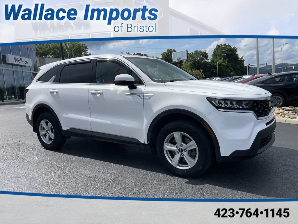 Used 2022 Kia Sorento LX AWD/4WD image 1