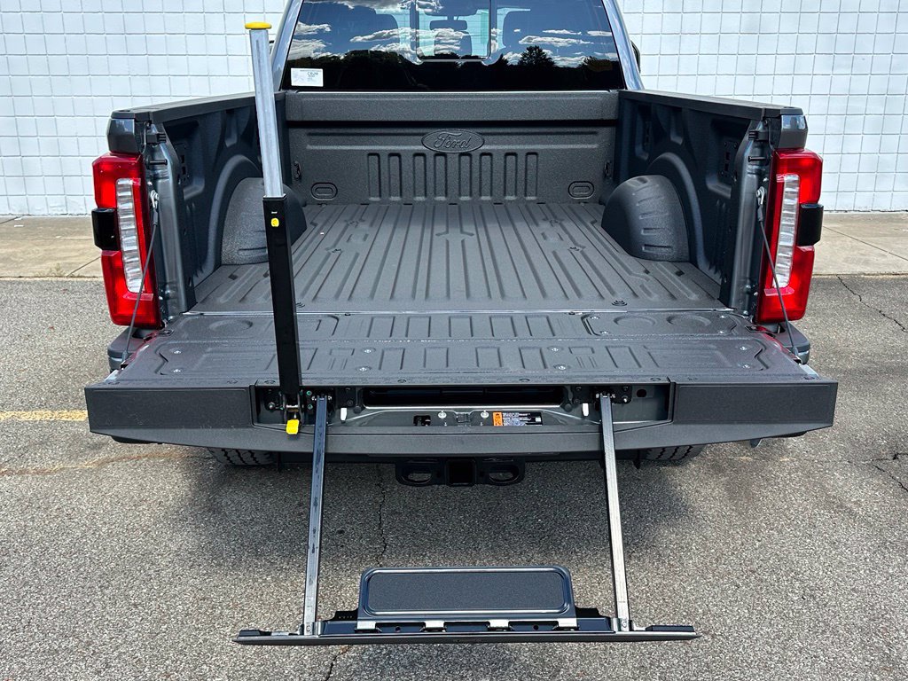 New 2027 Ford F250 Lariat w/ Black Appearance Package AWD/4WD image 29