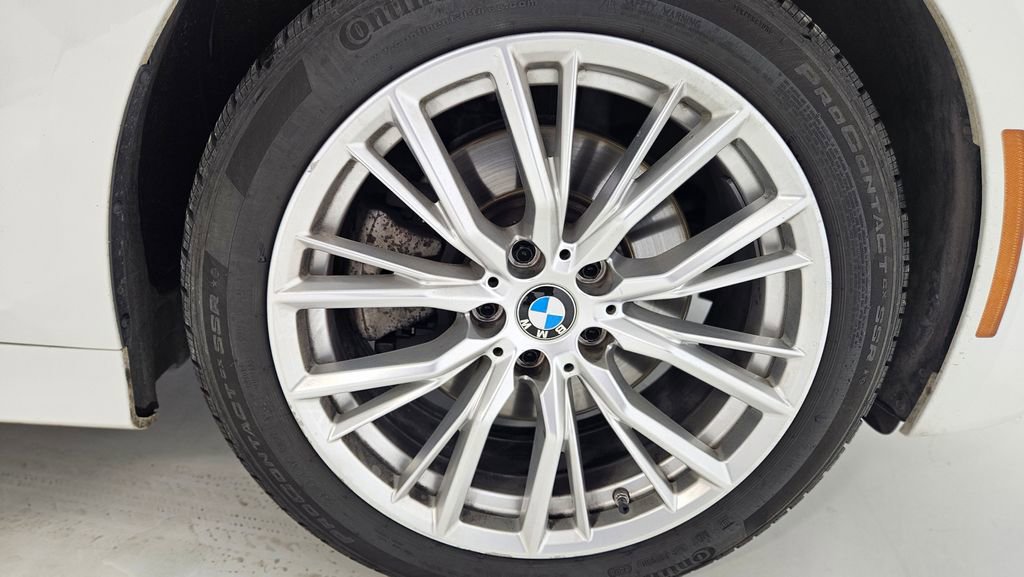 Used 2023 BMW 330i xDrive Sedan w/ Driving Assistance Package AWD/4WD image 39
