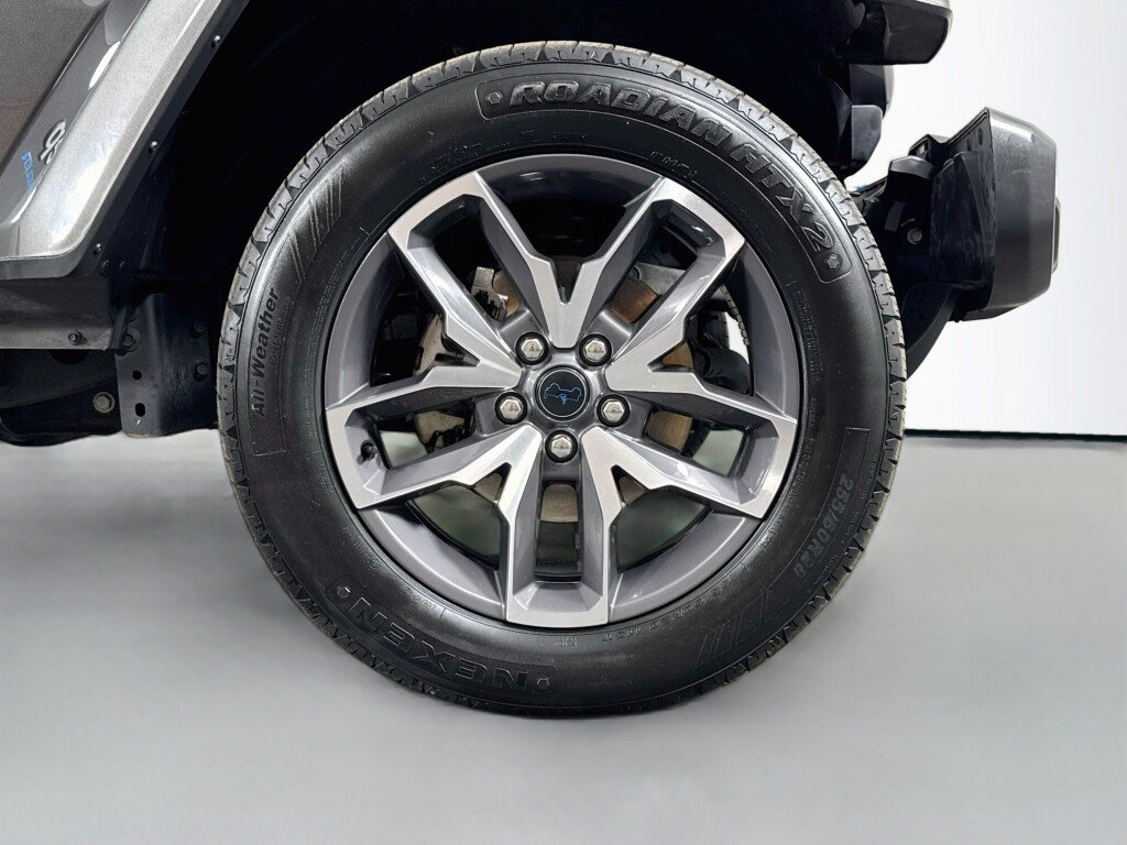 Used 2024 Jeep Wrangler Unlimited w/ Convenience Group AWD/4WD image 48