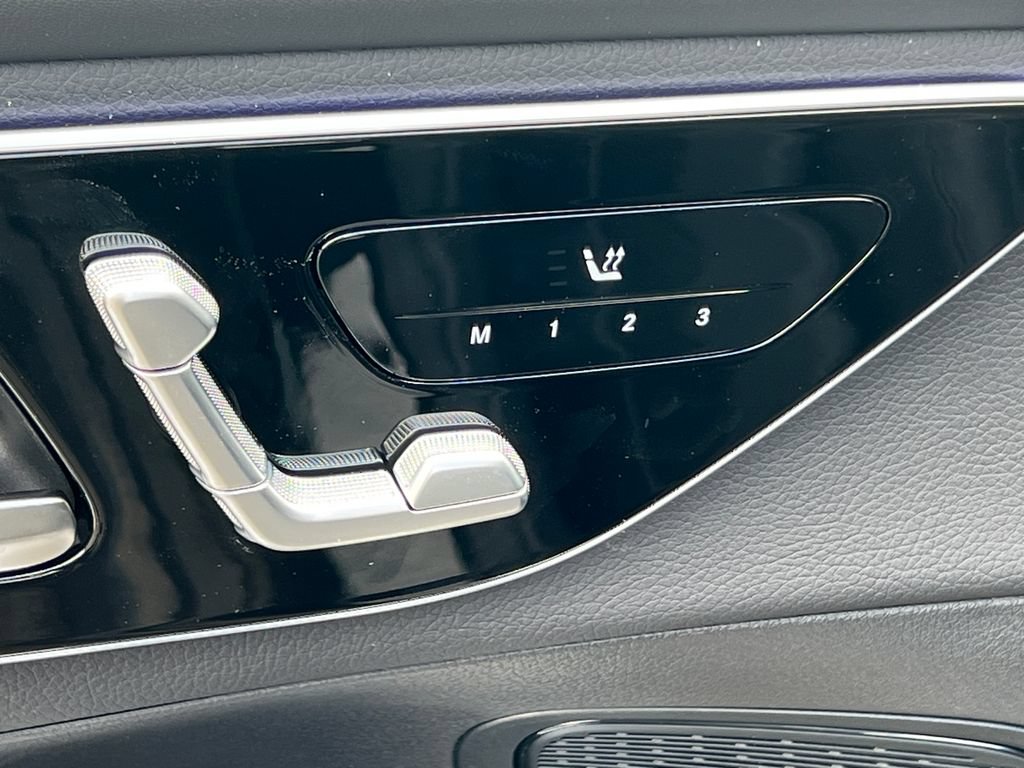 New 2025 Mercedes-Benz GLC 350e 4MATIC image 15