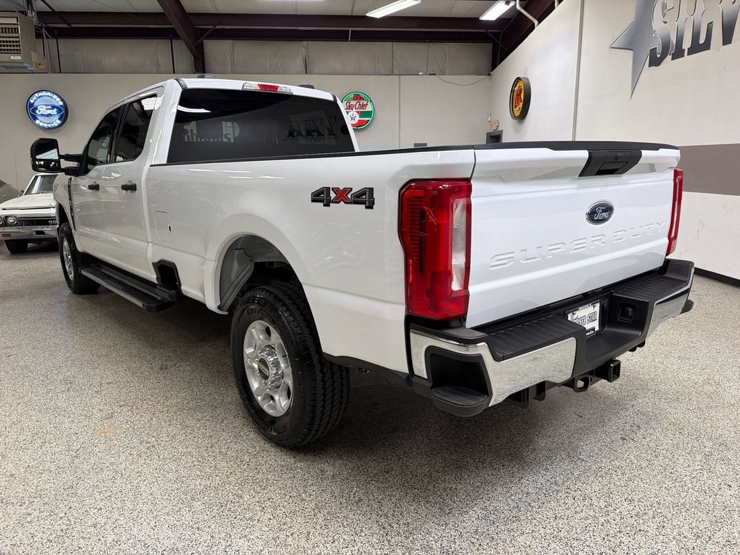 Used 2025 Ford F250 XLT AWD/4WD image 5