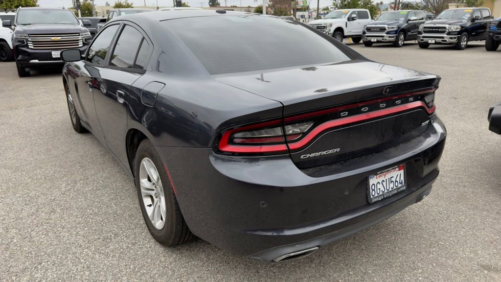 Used 2018 Dodge Charger SXT RWD image 5