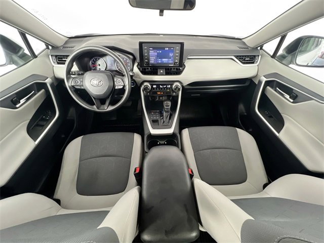 Used 2021 Toyota RAV4 XLE image 3