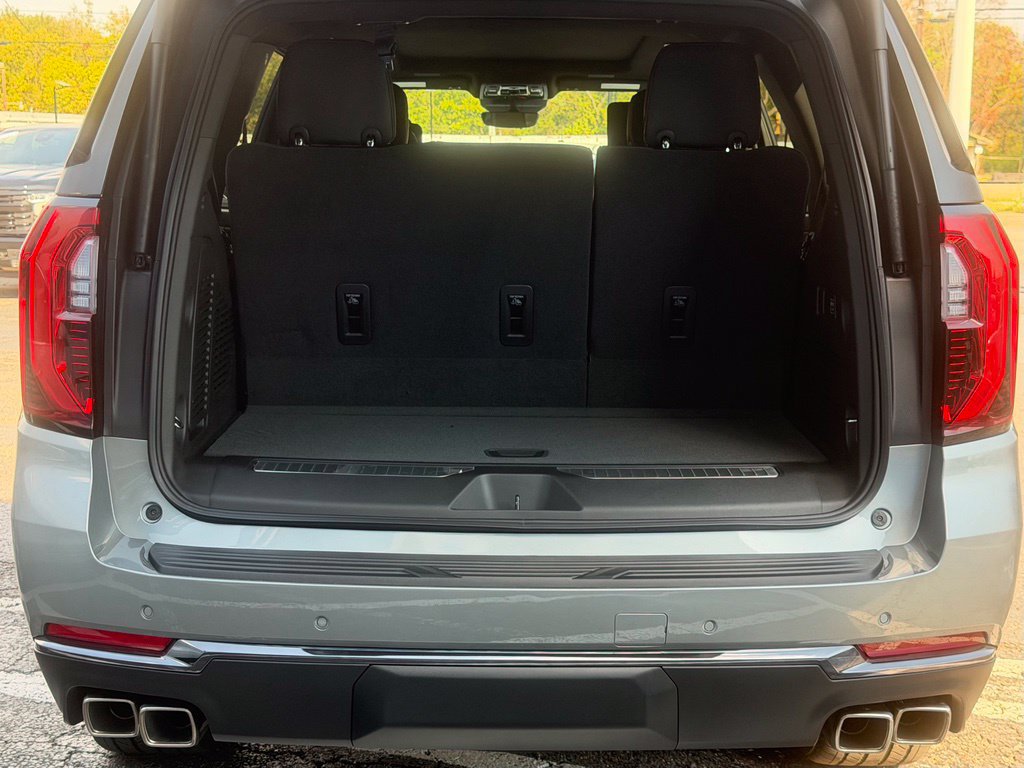 New 2027 GMC Yukon Denali Ultimate AWD/4WD image 8