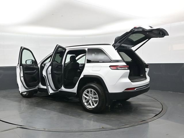 New 2025 Jeep Grand Cherokee Laredo image 47