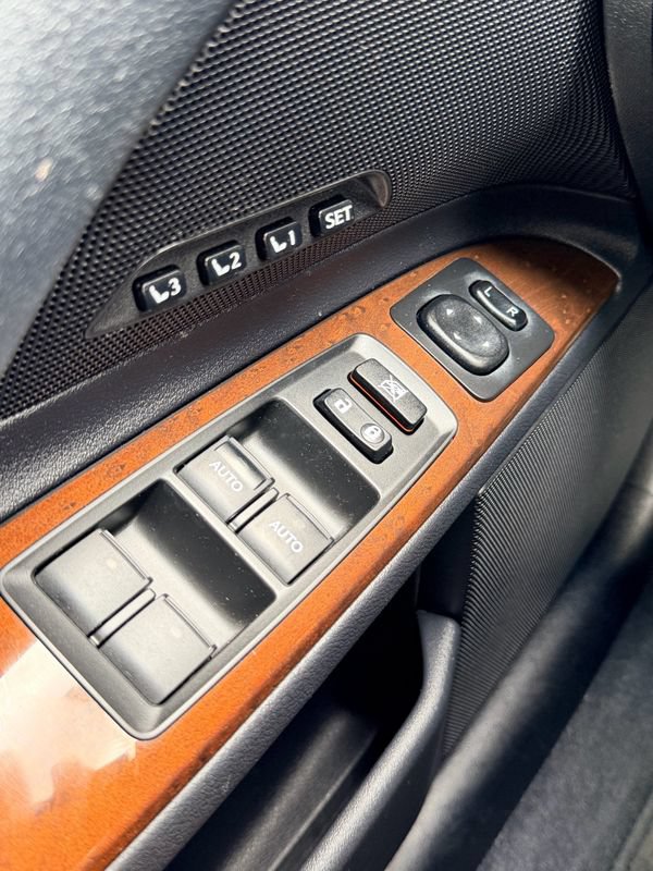 Used 2012 Lexus IS 350C w/ Luxury Pkg RWD image 30