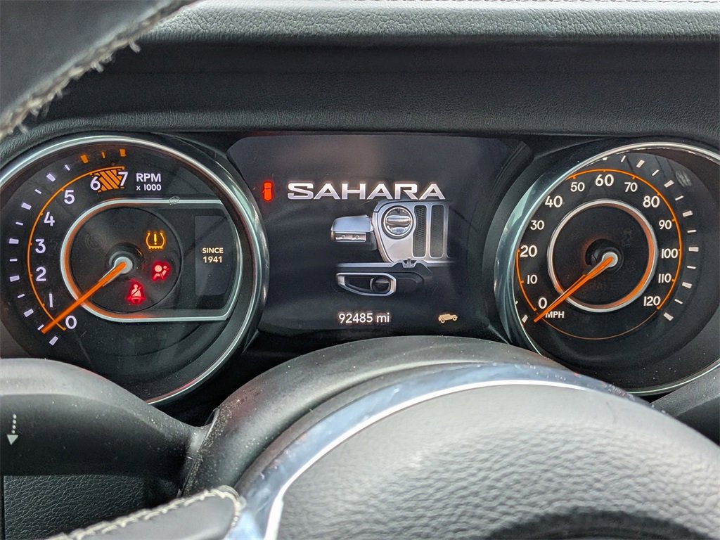 Used 2018 Jeep Wrangler Unlimited Sahara image 11