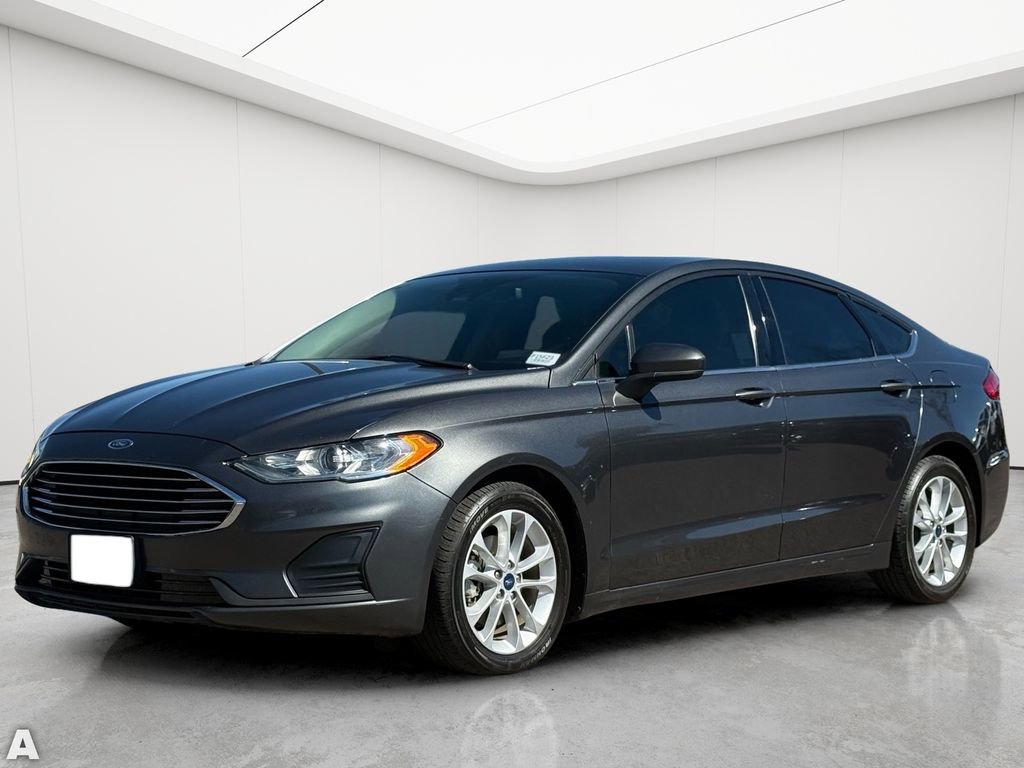 Used 2020 Ford Fusion SE FWD image 2