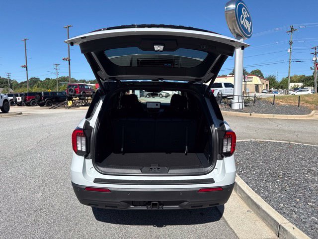 New 2027 Ford Explorer Active RWD image 16