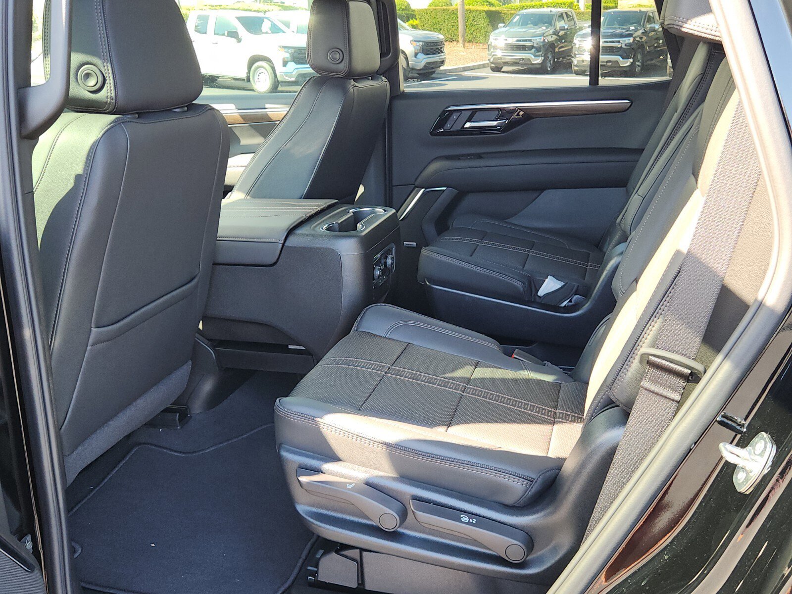 New 2025 Chevrolet Tahoe High Country image 7