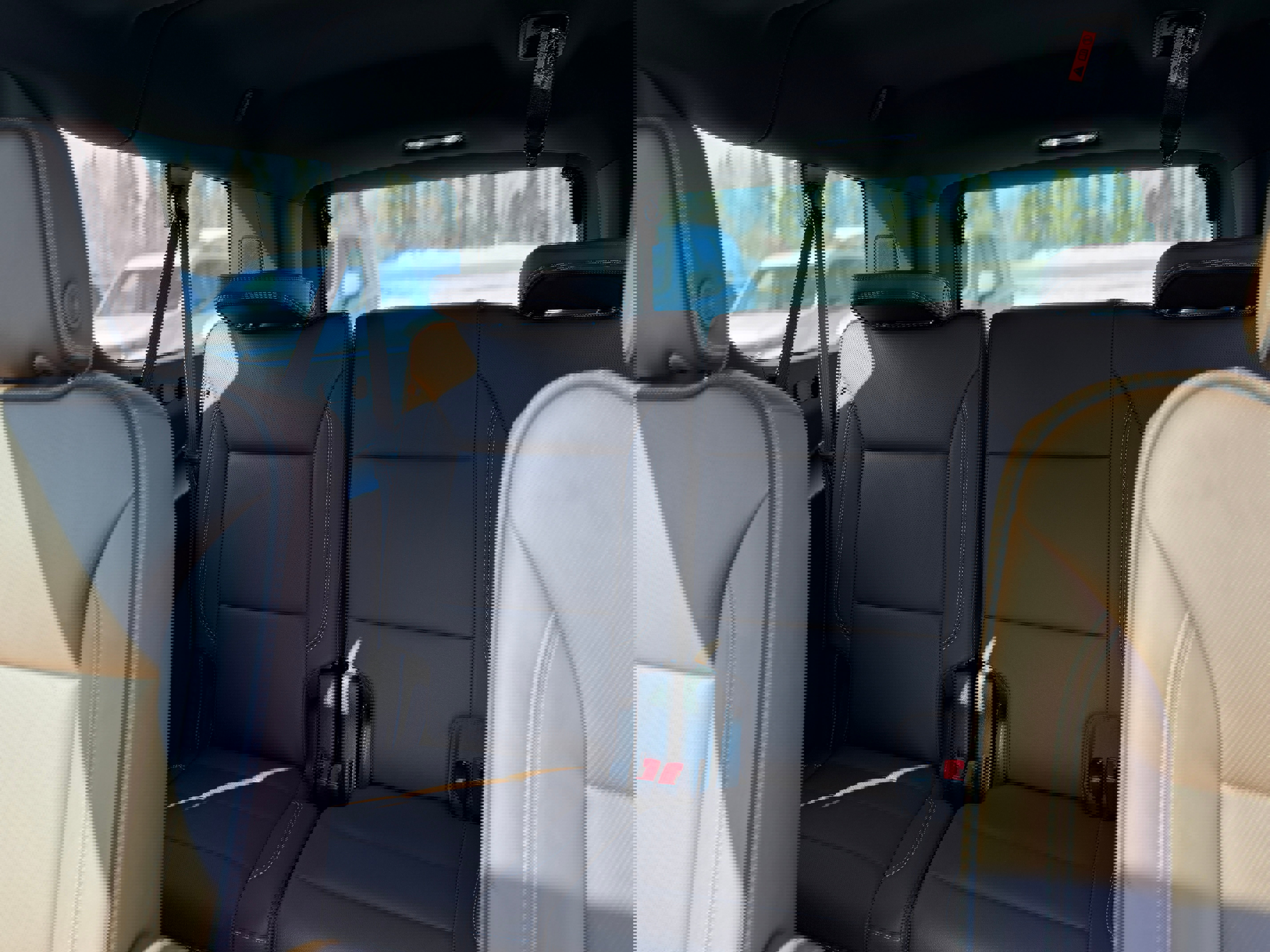 New 2026 Chevrolet Suburban High Country image 8