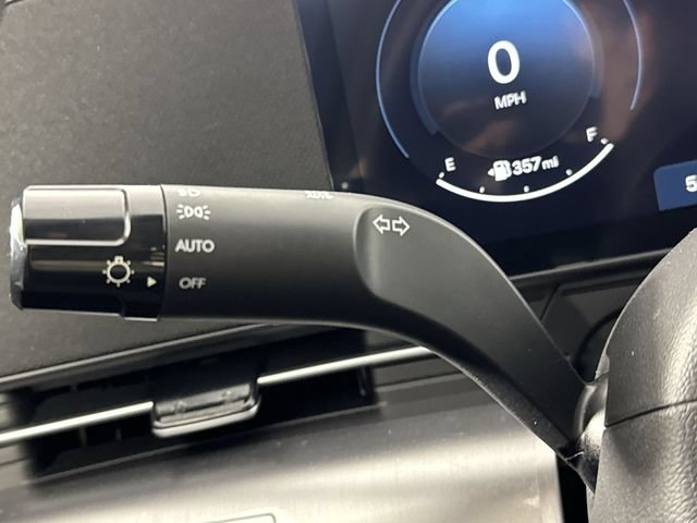 Used 2026 Hyundai Kona Limited AWD/4WD image 25