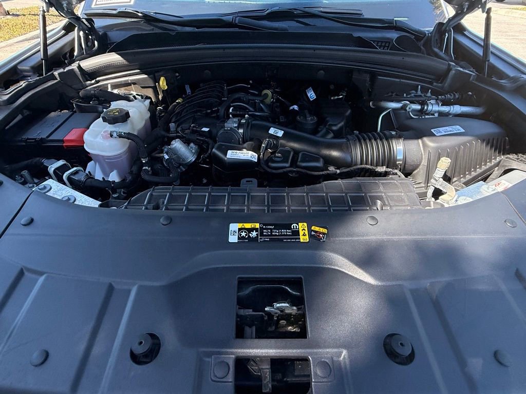 Certified 2023 Jeep Grand Cherokee Altitude AWD/4WD image 31