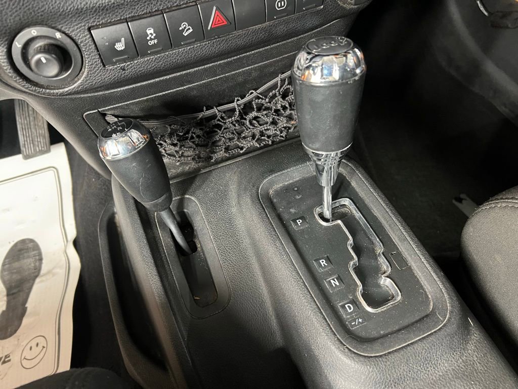 Used 2012 Jeep Wrangler Rubicon w/ Dual Top Group image 10