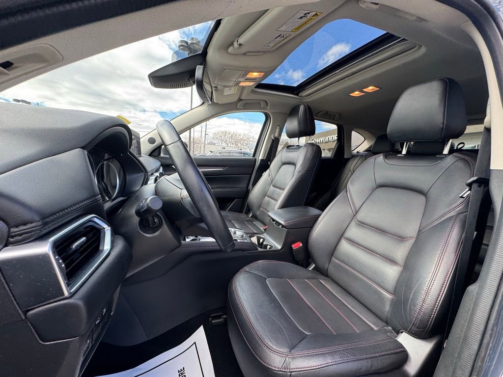 Used 2023 MAZDA CX-5 Carbon Edition image 19