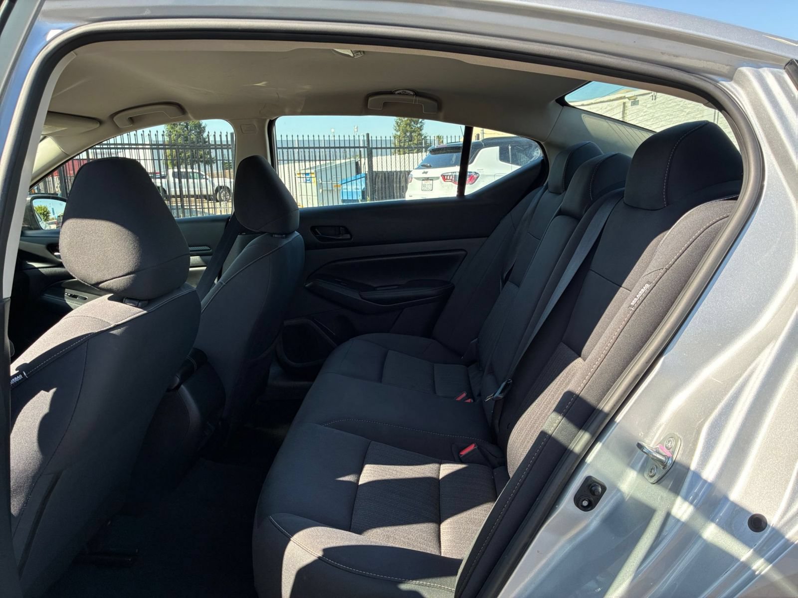 Used 2024 Nissan Altima 2.5 SV FWD image 25