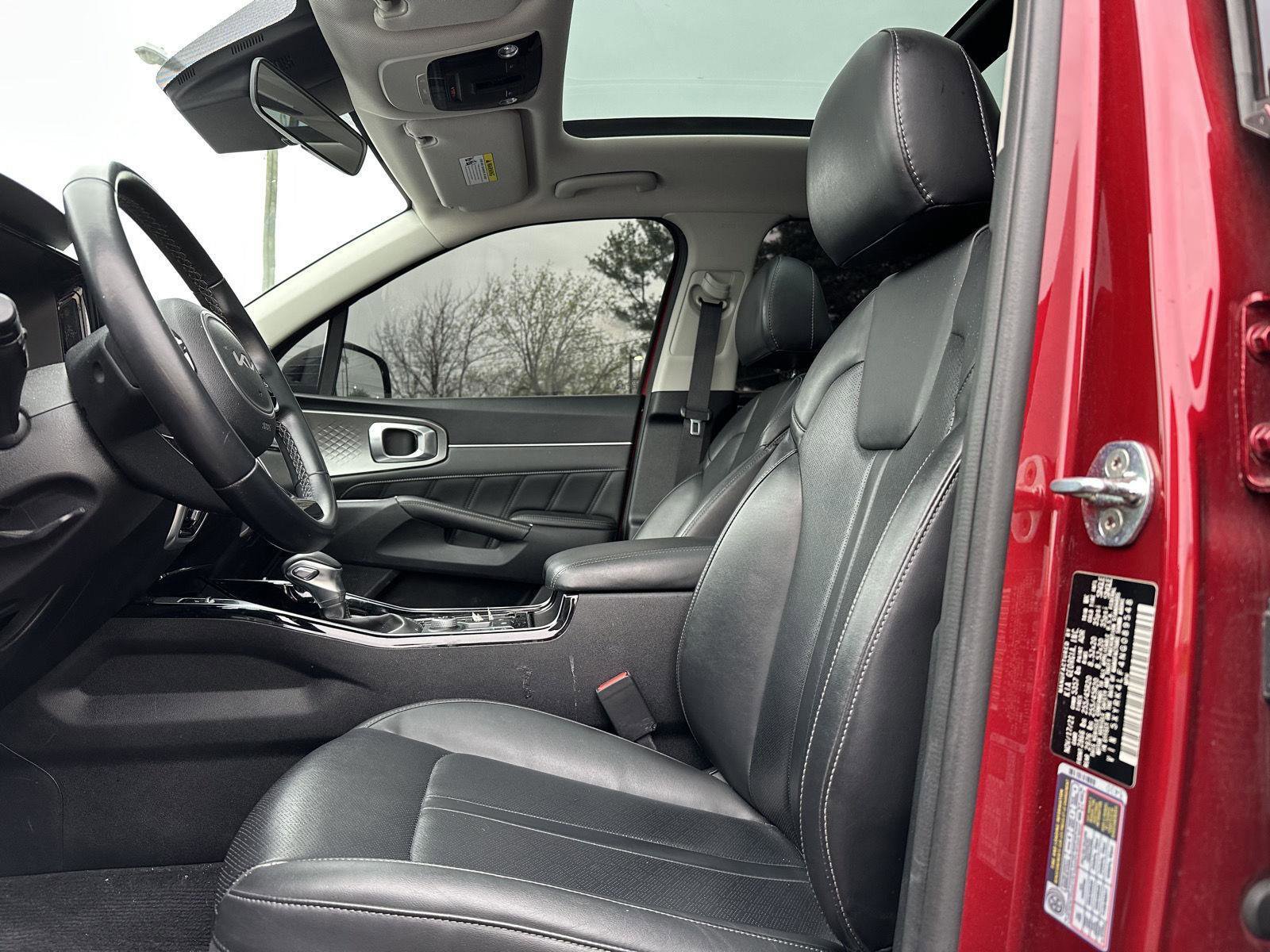Used 2022 Kia Sorento SX FWD image 11
