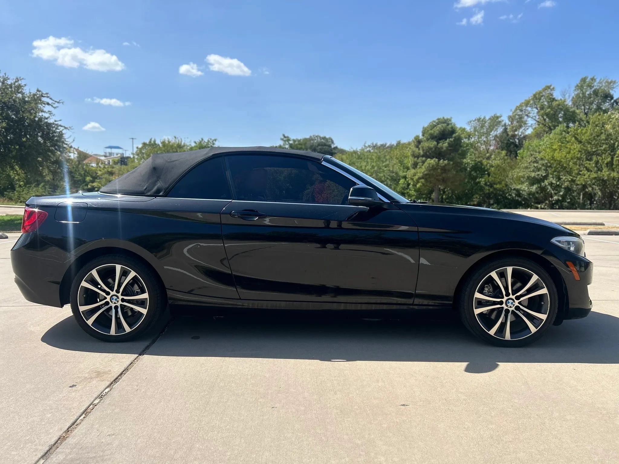 Used 2017 BMW 230i Convertible RWD image 6
