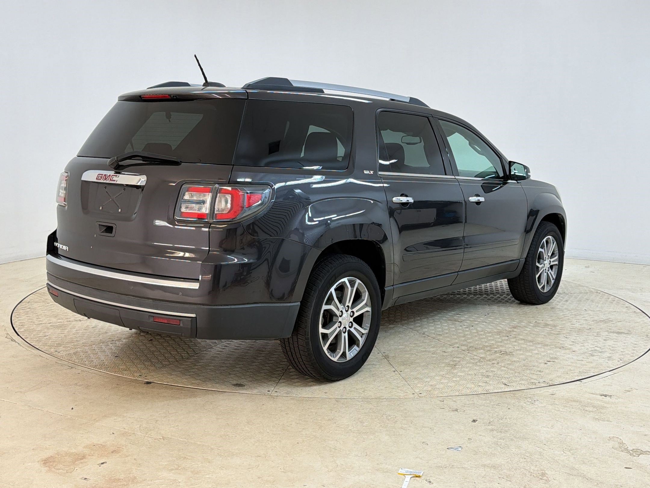 Used 2016 GMC Acadia SLT FWD image 9