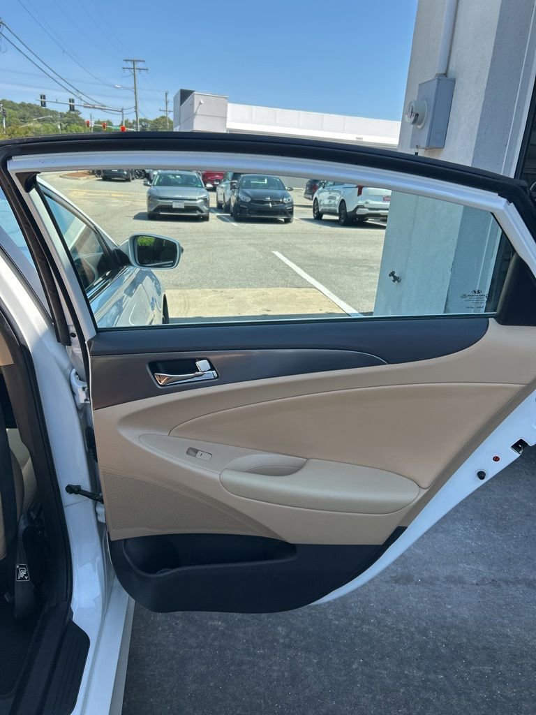 Used 2013 Hyundai Sonata Hybrid FWD image 21