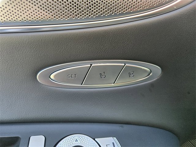 Used 2022 Genesis GV70 2.5T w/ Select Package image 18