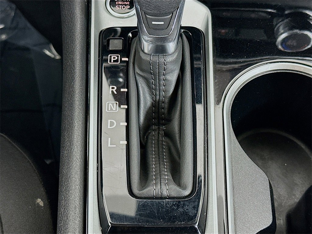 Used 2024 Nissan Altima 2.5 SV image 17