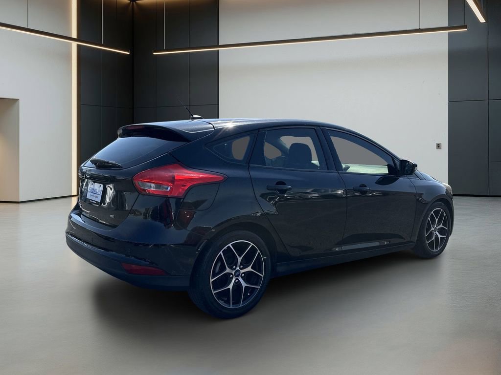 Used 2017 Ford Focus SEL image 5