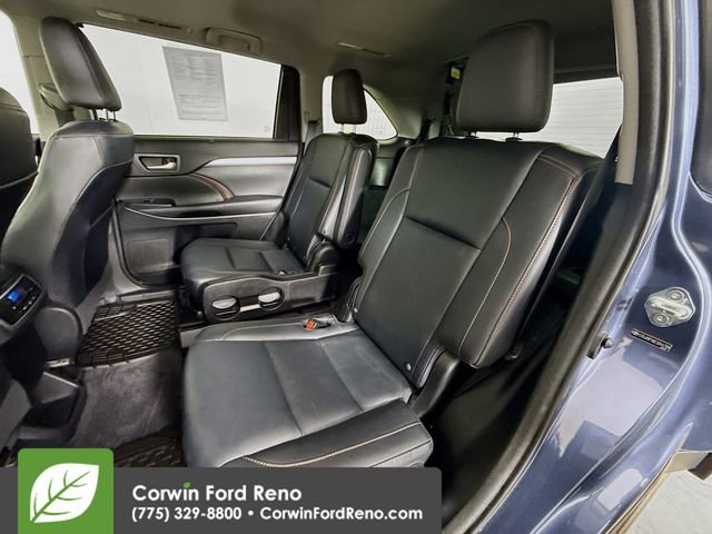 Used 2014 Toyota Highlander XLE image 24