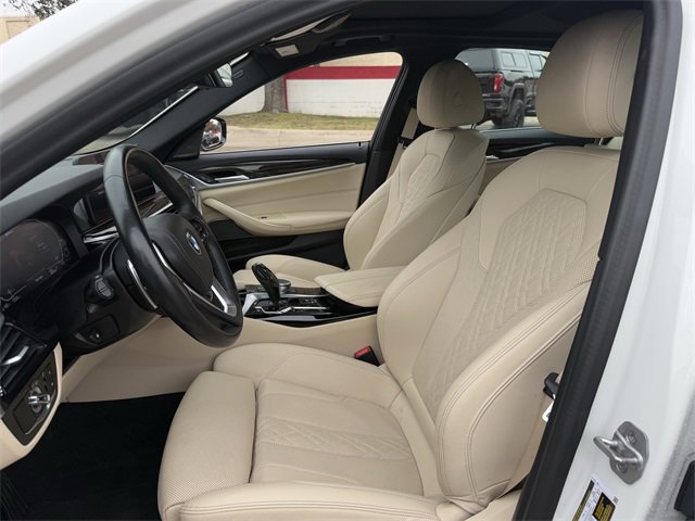 Used 2023 BMW 530e image 28