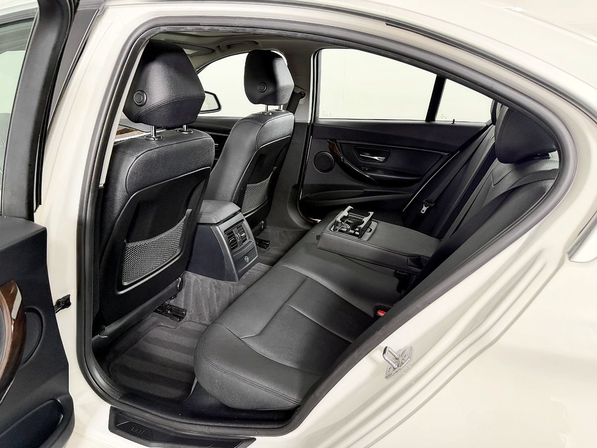 Used 2015 BMW 328i Sedan RWD image 36