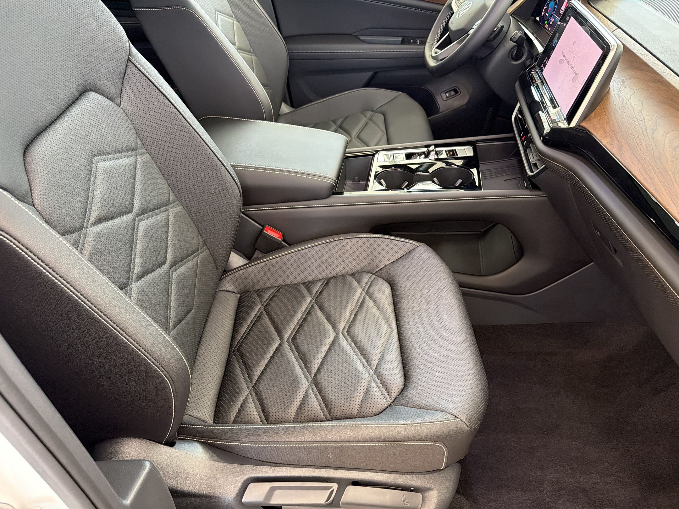 New 2026 Volkswagen Atlas SE FWD image 20