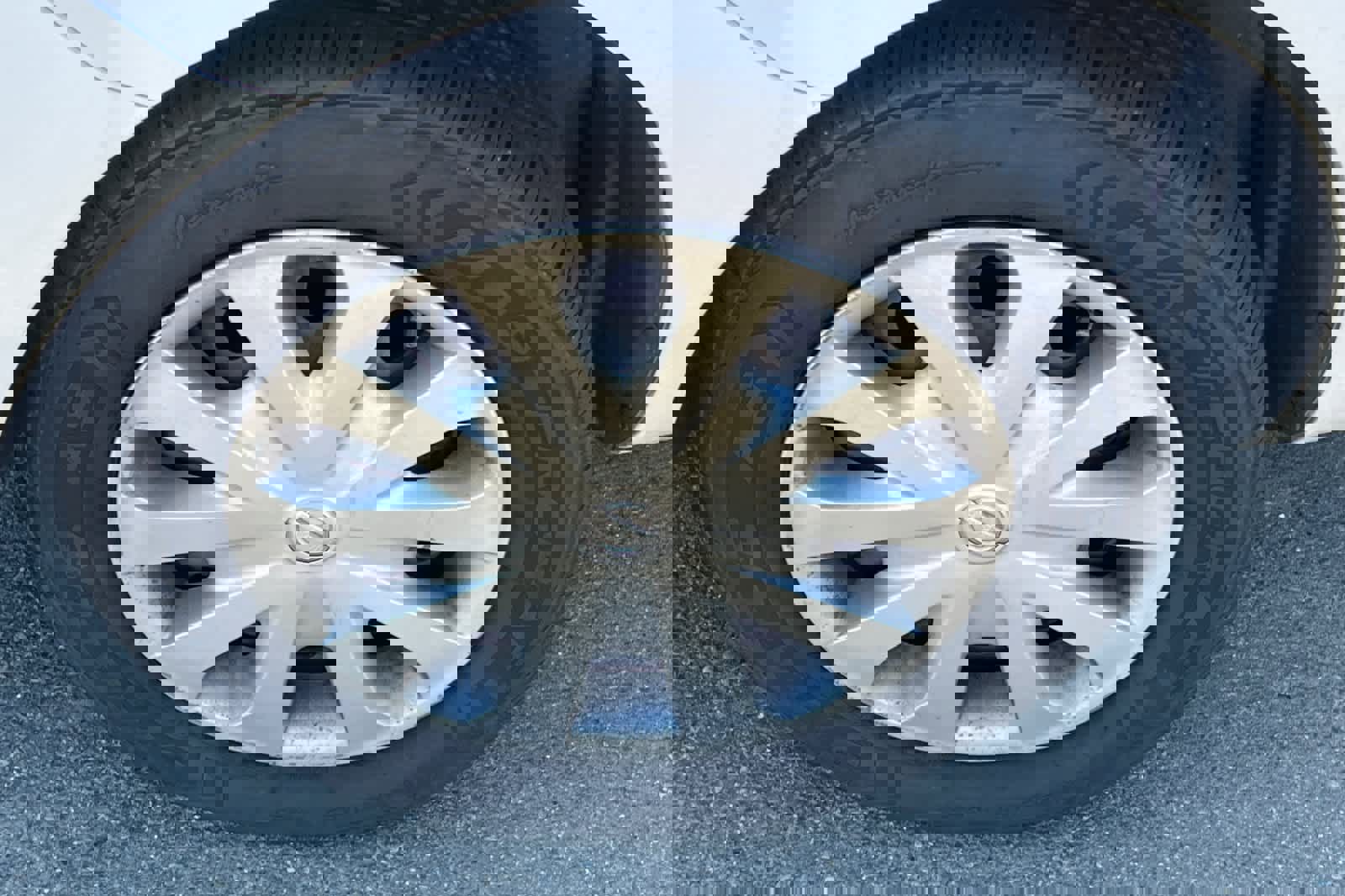 Used 2016 Nissan Versa SV image 10