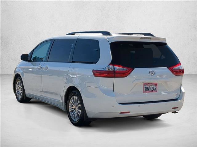 Used 2015 Toyota Sienna XLE w/ XLE Navigation Package FWD image 8