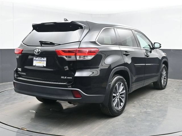 Used 2018 Toyota Highlander XLE w/ Protection Package #3 AWD/4WD image 14