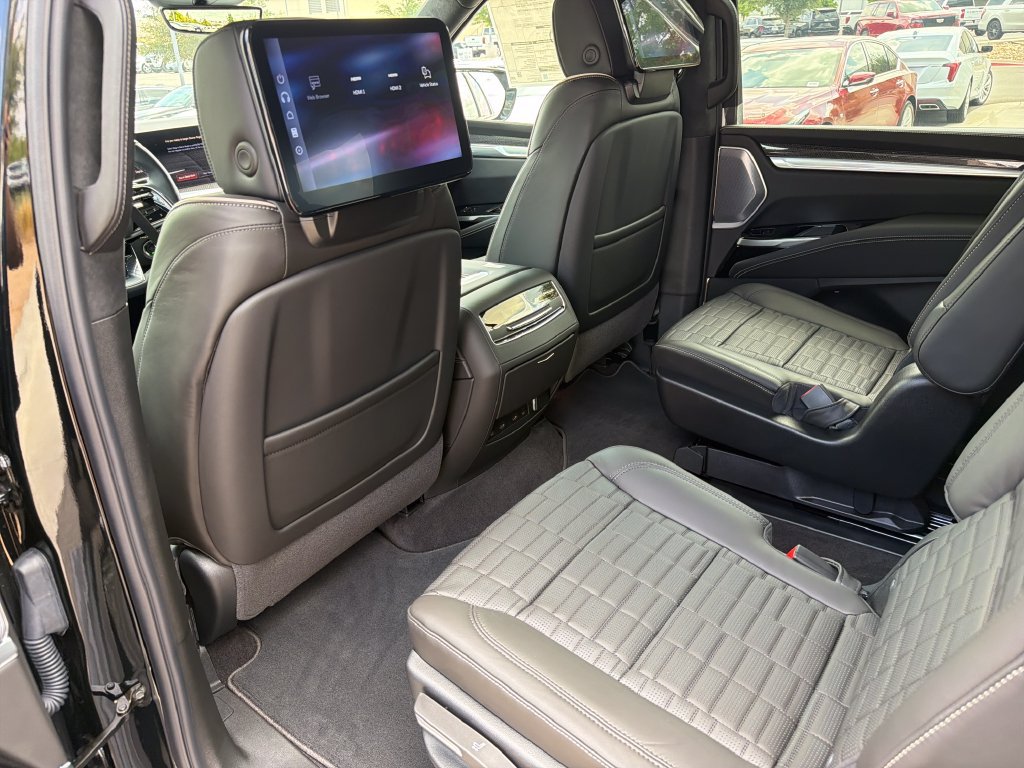 New 2026 Cadillac Escalade ESV V w/ LPO, ONYX Package AWD/4WD image 34