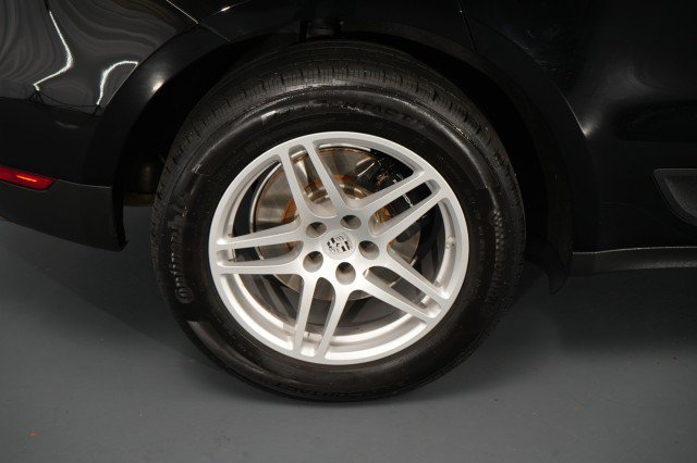 Used 2018 Porsche Macan AWD/4WD image 21