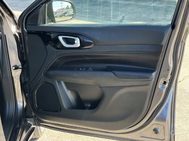 Used 2024 Jeep Compass Trailhawk AWD/4WD image 26