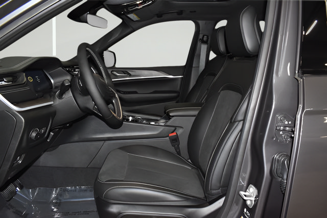 New 2026 Jeep Grand Cherokee L 4WD image 10