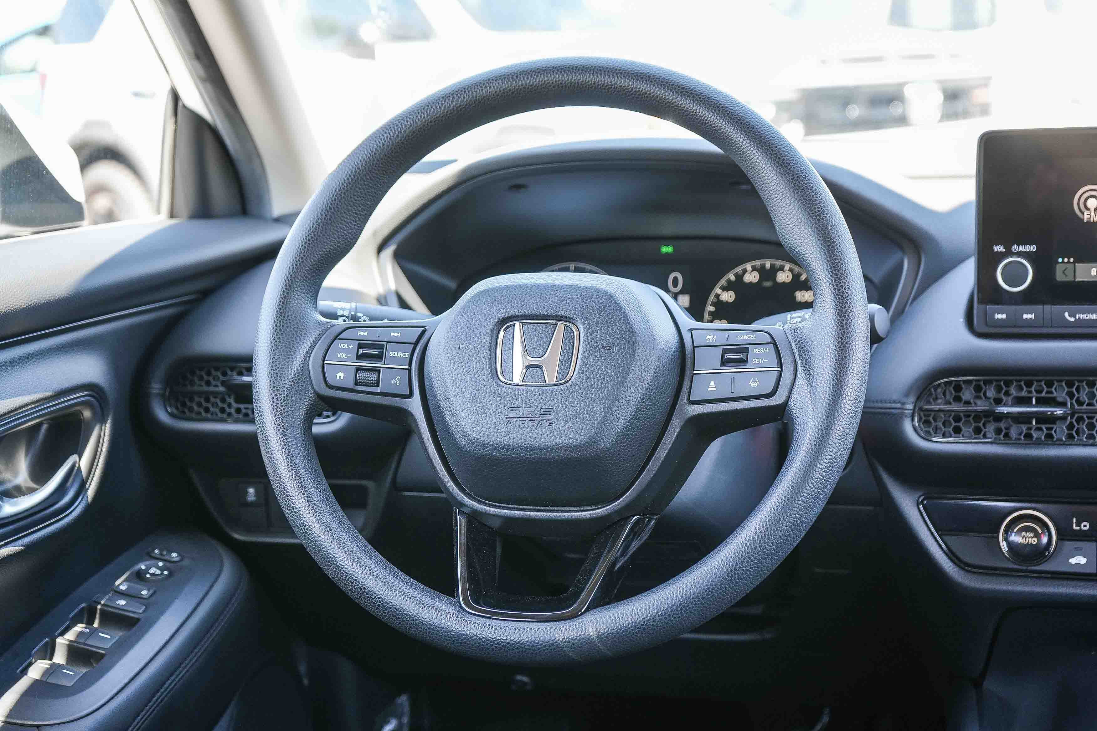 Used 2024 Honda HR-V LX image 18