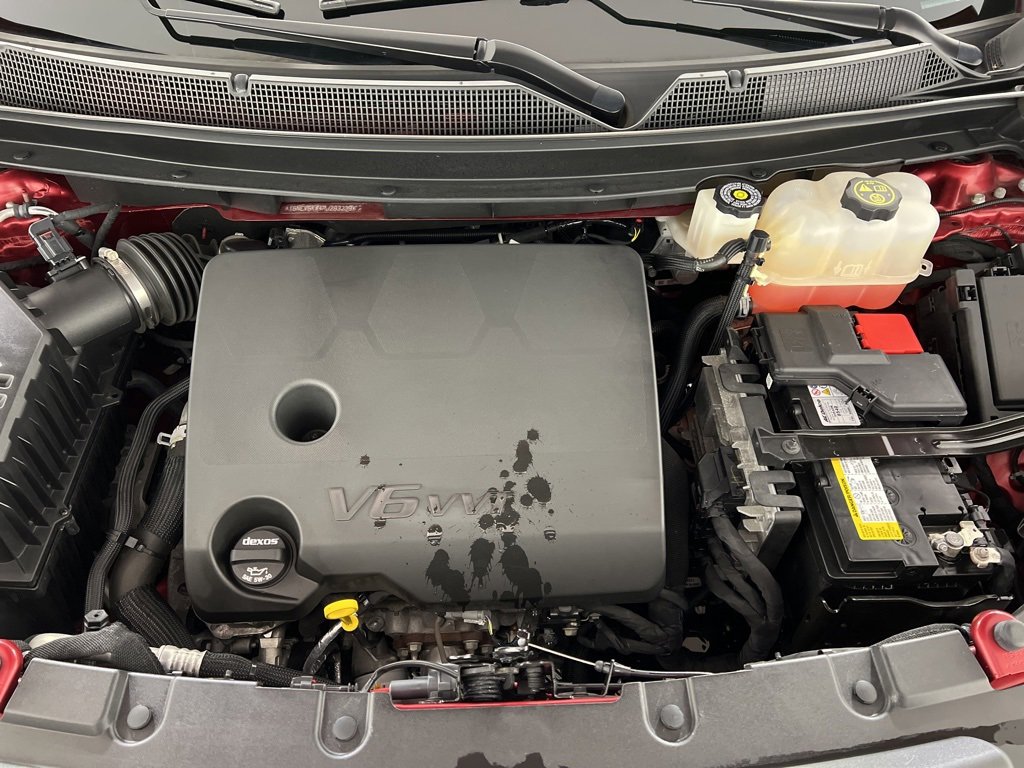 Used 2023 Chevrolet Traverse LT w/ Rear Camera Mirror Package image 33