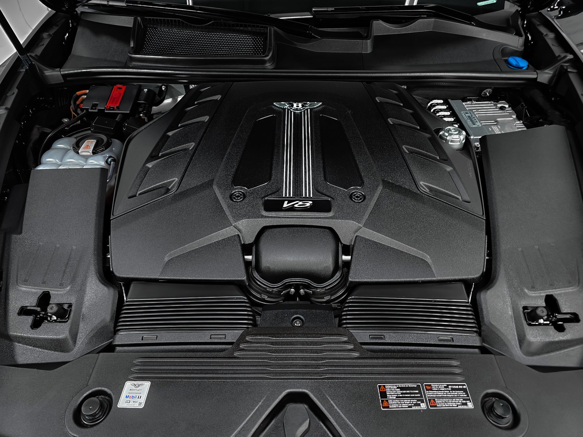 Used 2023 Bentley Bentayga Extended Wheelbase image 19