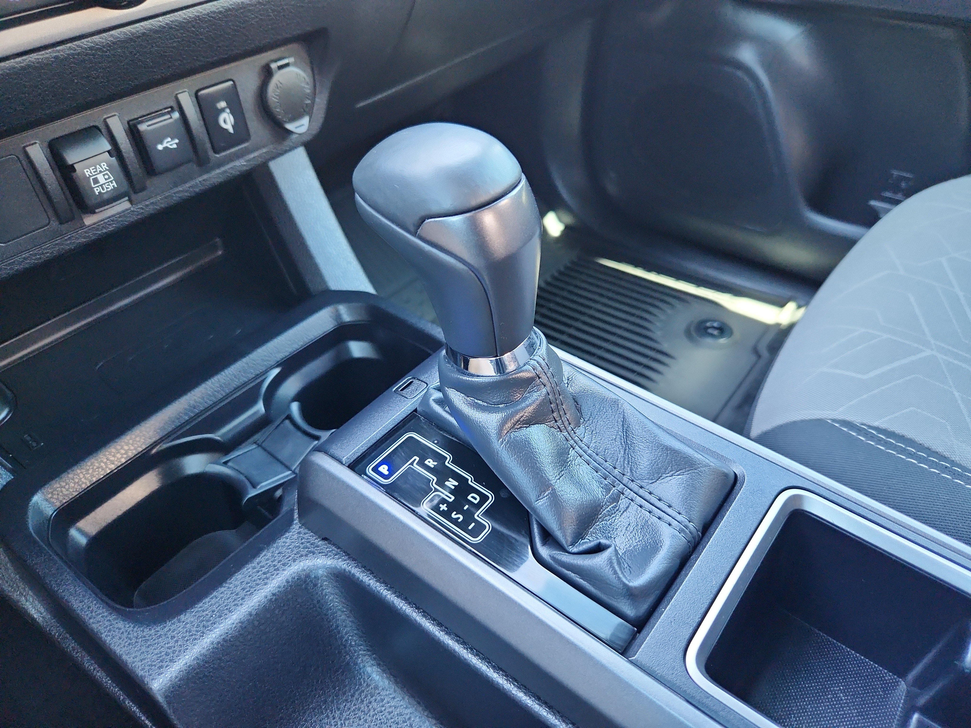 Used 2023 Toyota Tacoma TRD Off-Road AWD/4WD image 23