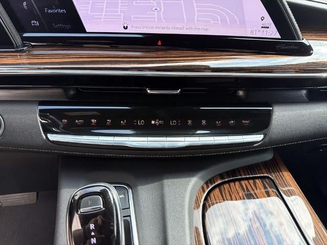 Certified 2022 Cadillac Escalade Premium Luxury AWD/4WD image 34